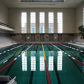 Olympiagelände Berlin, Forumbad: Südfassade 