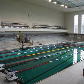 Olympiagelände Berlin, Forumbad: Halle fertig 